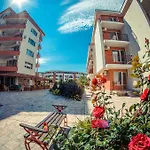 Privillege Noks Apartment Elenite