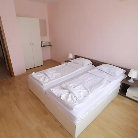 Privillege Noks Apartment Elenite