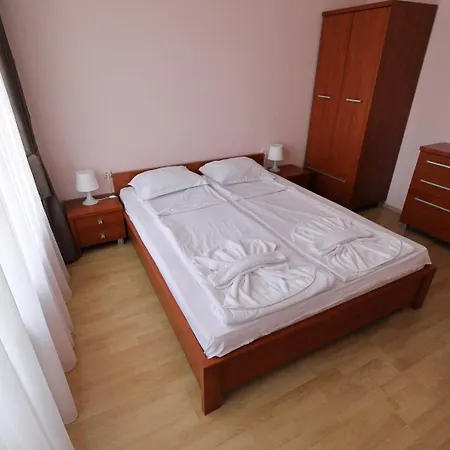 Privillege Noks Elenite