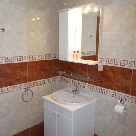 Privillege Noks Apartment Elenite