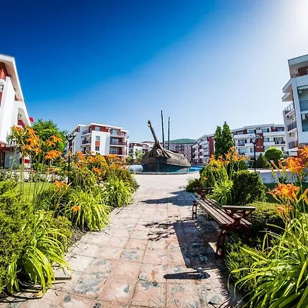 Apartament Privillege Noks *