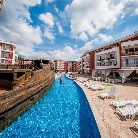 Privillege Noks Апартаменты Елените